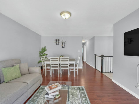 Living Room/Dining area