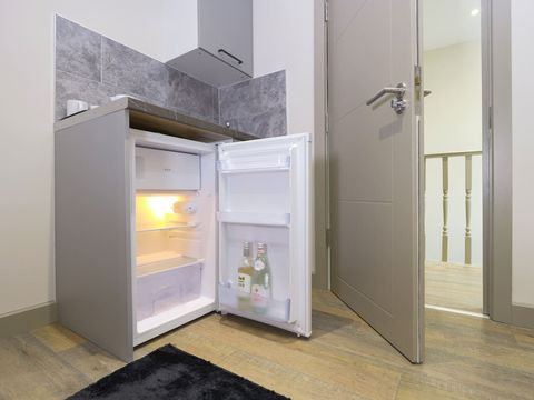 Make the most of this handy kitchenette, complete with a fridge, kettle, mugs, and cutlery, plus tea and coffee making facilities—perfect for whipping up a quick breakfast or enjoying a relaxing drink to kick-start or wind down your day.
