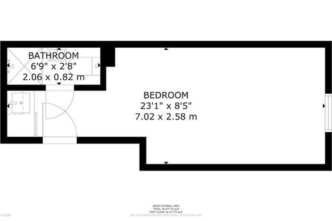 This first-floor retreat has everything for a cosy stay: a double bed, Smart TV, WiFi, ensuite, and kitchenette with fridge freezer, tea & coffee setup, plus a workspace, wardrobe, and hair dryer for ultimate home-like comfort.