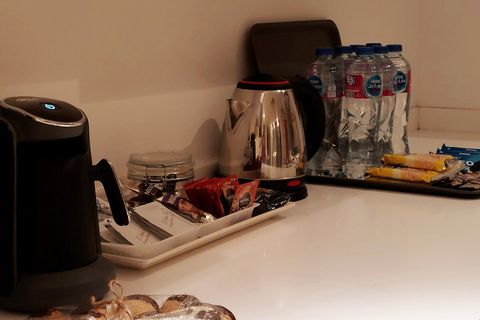 Full equipped shared kitchen with a front yard access door for a sunny breakfast with coffee, 
Happy to sere continental breakfast to our guests 