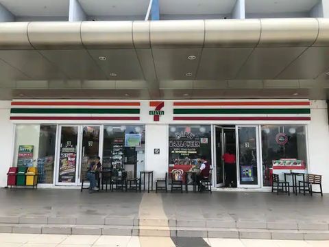 7-11 onsite