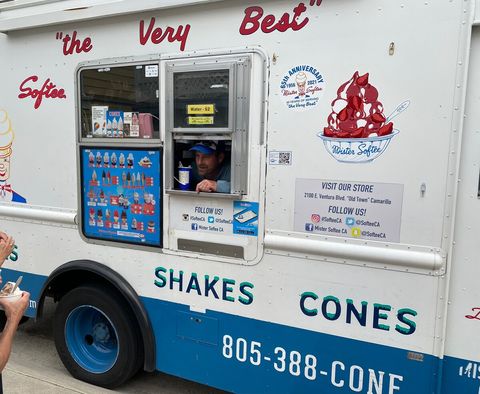 Mister Softee - the BEST!  But are you fast enough to flag this guy down when he drives by? 