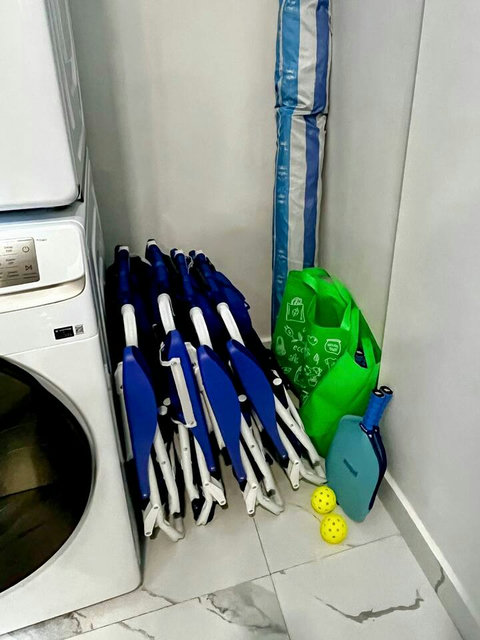 Beach umbrella and 4 beach chairs are available for our guests to use.  We also have 4 pickleball paddles and balls for you to use at the courts at the resort.