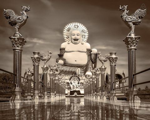 The 'Big Buddha' is a local attraction worth visiting. It's about 5 mins by car.