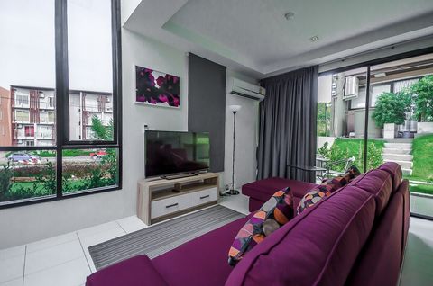 Modern luxury, 50inch smart TV. Great to watch the big game or a movie, we have international channels.