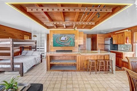 Guest house Queen Beds