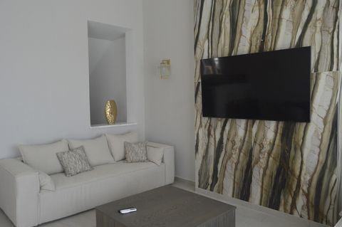 Living Room / Lounge