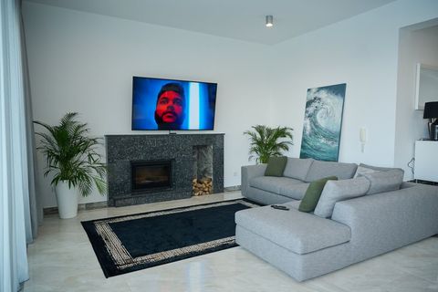 Living Room / Lounge