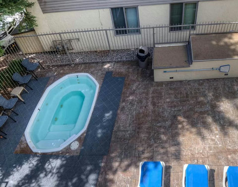 Can I get another hot tub?!!? Double yes!