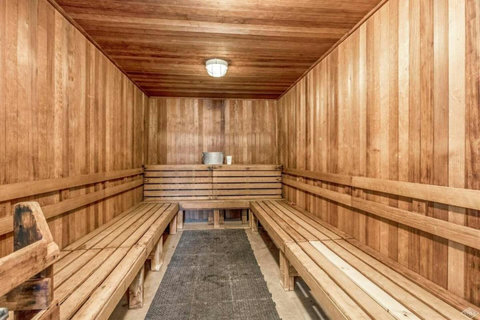 Relax in the sauna!