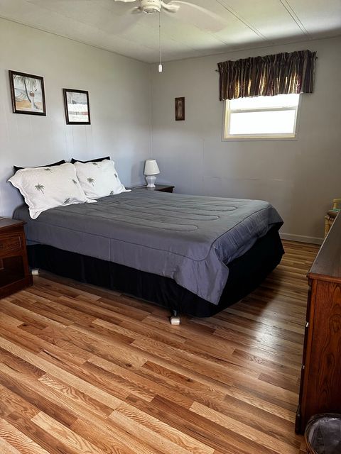 Queen Master Bed