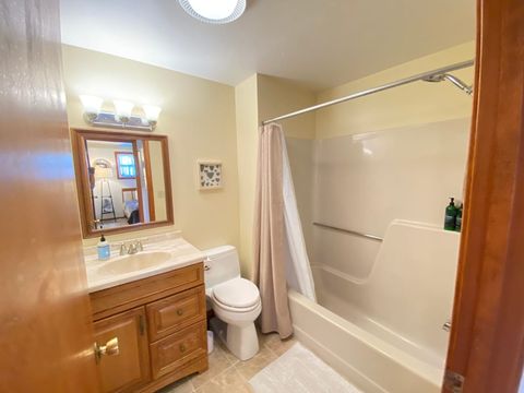 1st floor bathroom