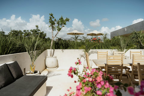 Tranquil lounge area with verdant surroundings