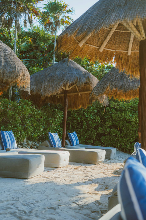PRIVATE BEACH & BAY - Relax on the sandy shore