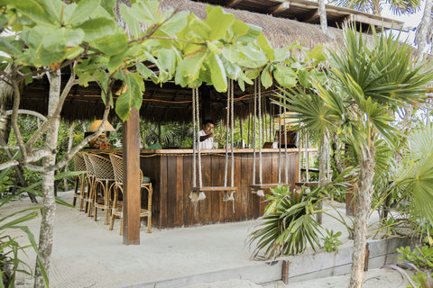 BEACH BAR - Beach bar with swing seat