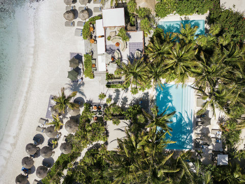 HOTEL VIEWS - Beachfront paradise from above
