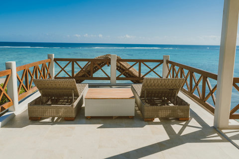 SUITE -  Loungers perfectly positioned for the sun.