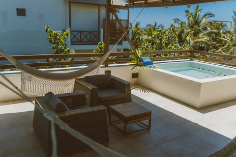 NEFERTITI HONEYMOON SUITE - Private plunge pool & hammock.