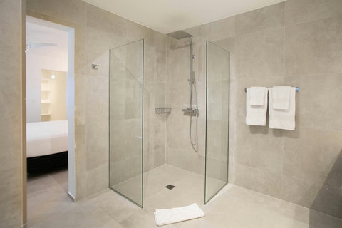 Selenite Bathroom