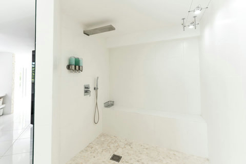 Rose Quartz Bathroom | Primary bedroom