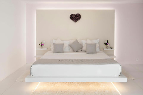 Rose Quartz Room | Primary bedroom
