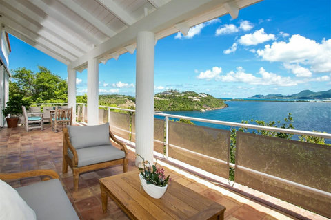View over Simpson Bay Lagoon