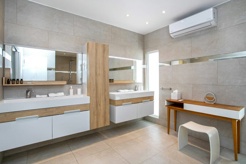 Ensuite Bathroom of Bedroom 6