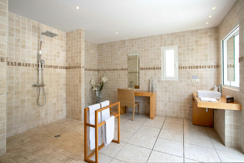 Ensuite Bathroom of Bedroom 3