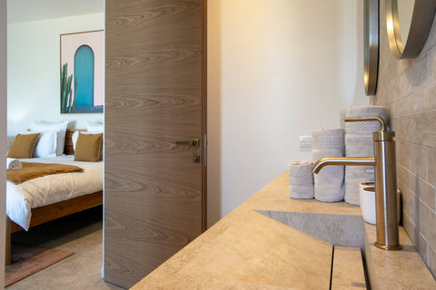 En-Suite Bathroom 1