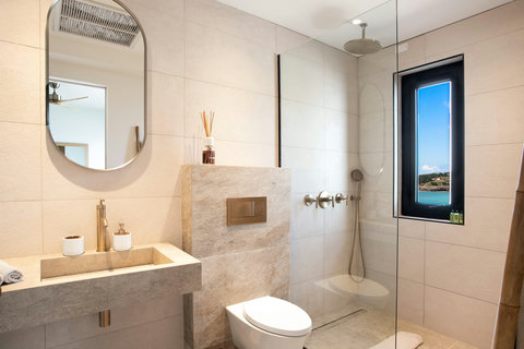 En-Suite Bathroom 5