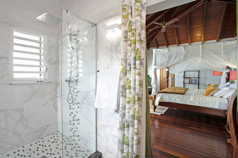 Ensuite bathroom of Bedroom 1