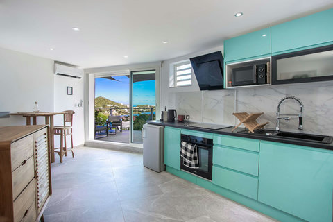 Kitchen (Bedroom 4 - Studio)