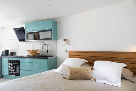 Kitchen (Bedroom 4 - Studio)