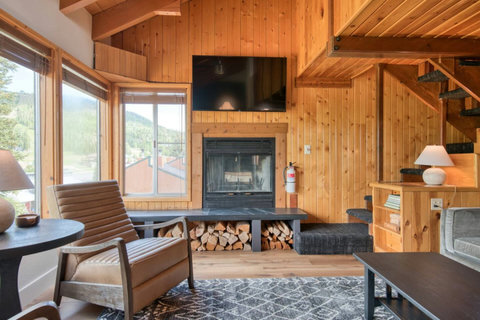 226 South Highway 143  - www.lystpros.com -4-2