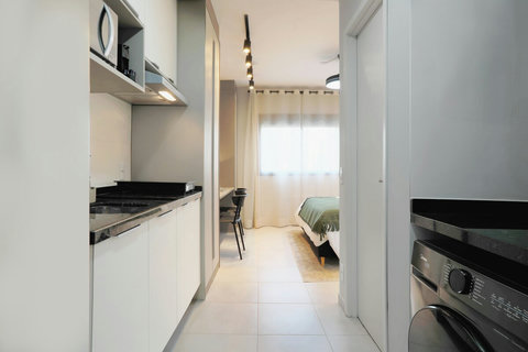 Located in Vila Olímpia, this furnished flat is ideal for those seeking a practical and well-located stay in São Paulo. 