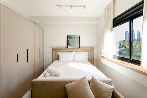 The Feel Sampa studio in Vila Olímpia is ideal for couples who want to enjoy São Paulo in style and comfort.