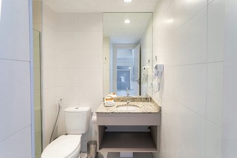 Explore Feel Sampa's corporate studios in Vila Olímpia, designed for professionals traveling to São Paulo.