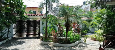 entrence from la posada