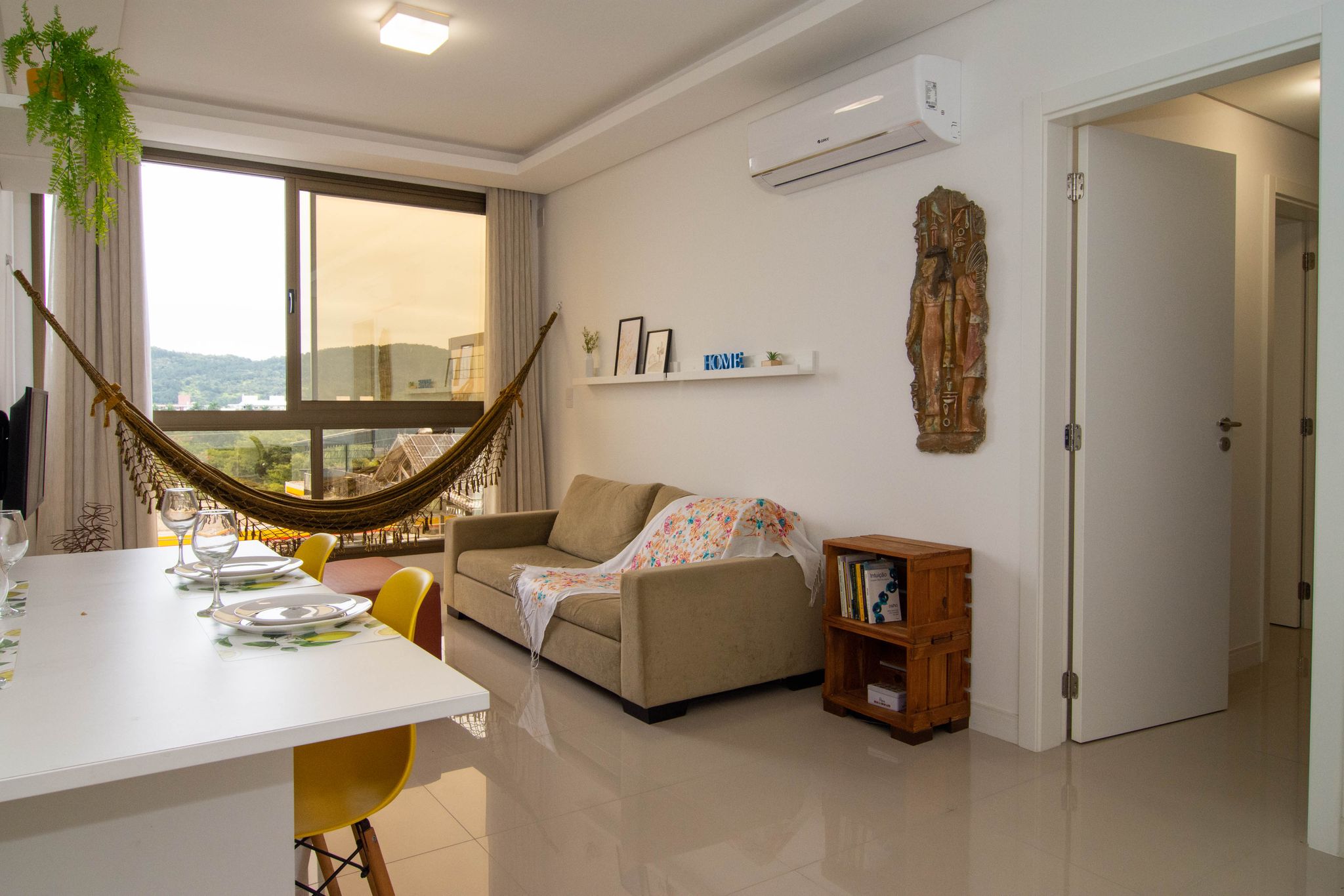 Cond. c/ Terraço e Piscina de Borda Infinita