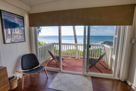 Oceanfront Master Bedroom 