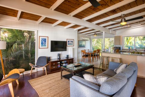 Oceanfront Kitchen and Dining Room