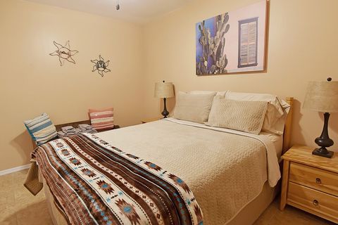 Cute and cozy southwest-themed bedroom.