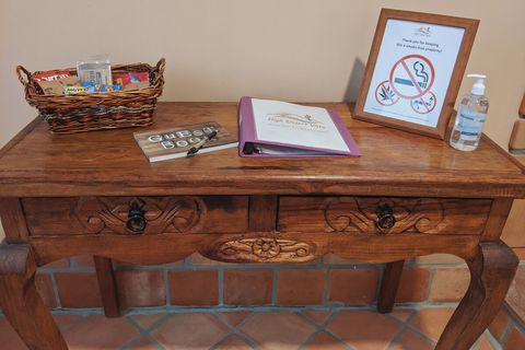 Sign our guest book and have a snack! All the information you need about the space and the local area is in the Guest Information binder.
