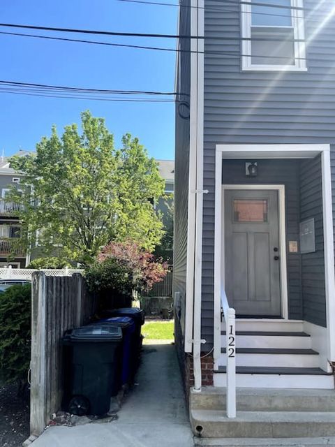 Access to private yard