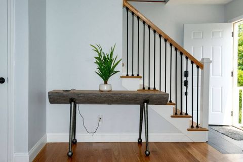 Entryway table with hot pad charger