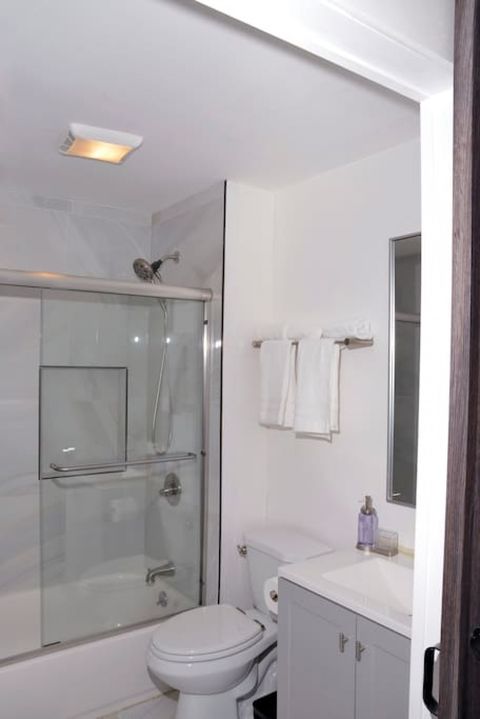 full bathroom second floor