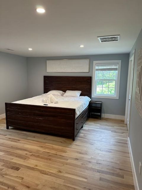 king bedroom