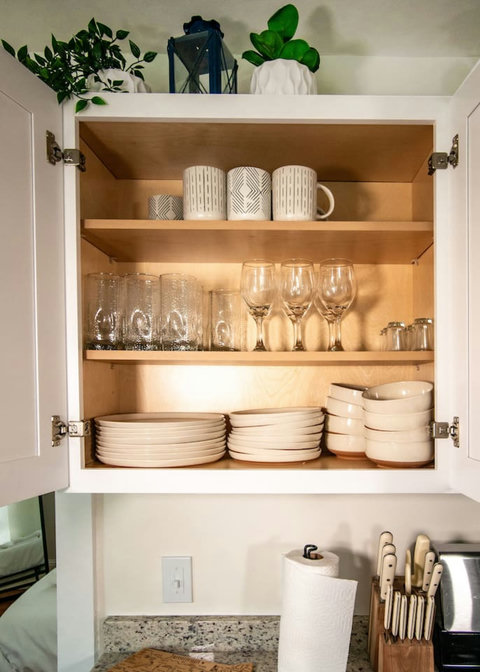 Kitchen Plates & Cups
