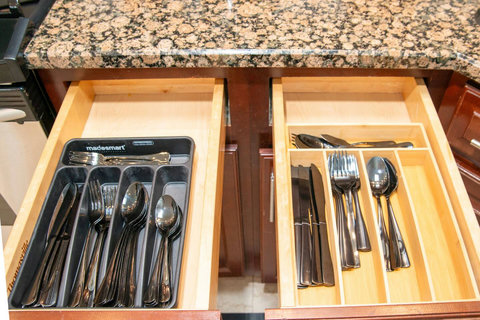 utensils drawer