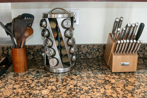 Spice rack - knifes and spatula